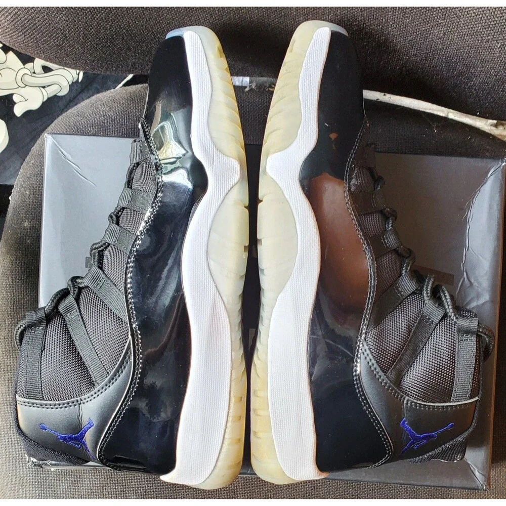 Air Jordan 11 Retro Space Jam. Size 10